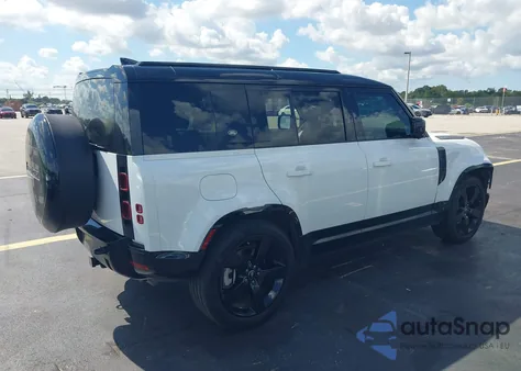 2024 Land Rover Defender 110 P400 X-Dynamic Se z USA, uszkodzony, nr VIN SALE27EU1R2343155